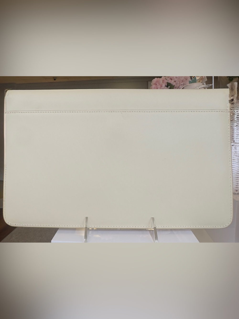 Mark and Graham Cream Envelope Clutch - never used - no initials - Picture 3 of 5